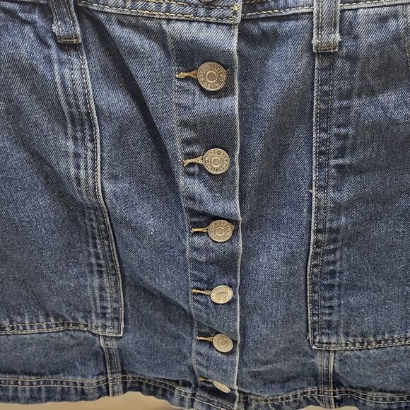 Arden B Vintage Style "Button Up" Medium Wash Denim Mid-Length Skirt Size 9 - Picture 3 of 12